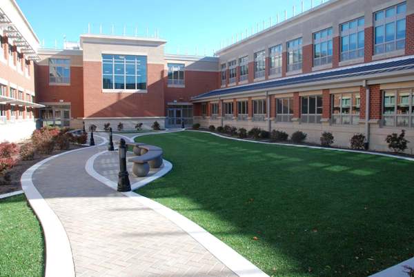 Lincoln Elementary School Exterior